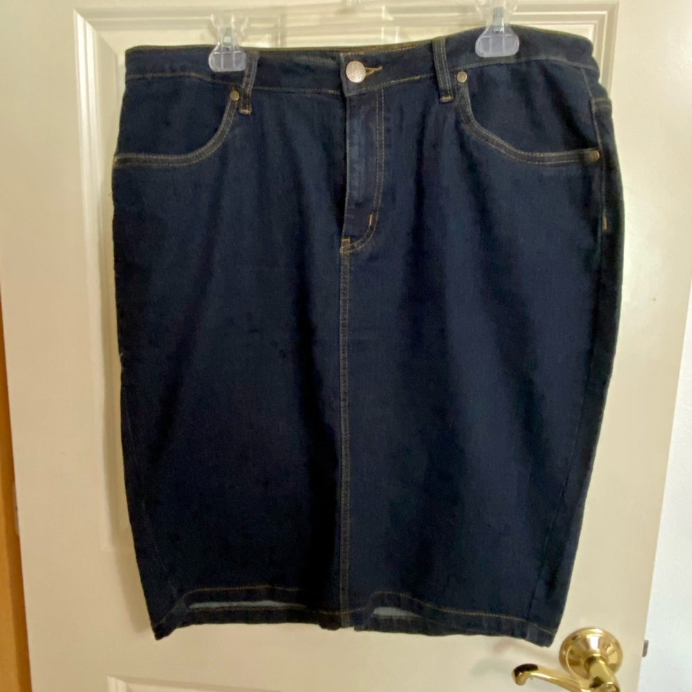 Denim pencil skirt.